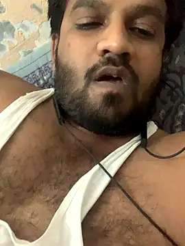 Snapshot of Rocky_1907 chatting on 10-31-25, 07:48 Rocky 1907 online show from 10-31-25, 07:48