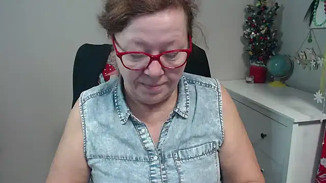 Adelewildx online show from 01-13-25, 04:50