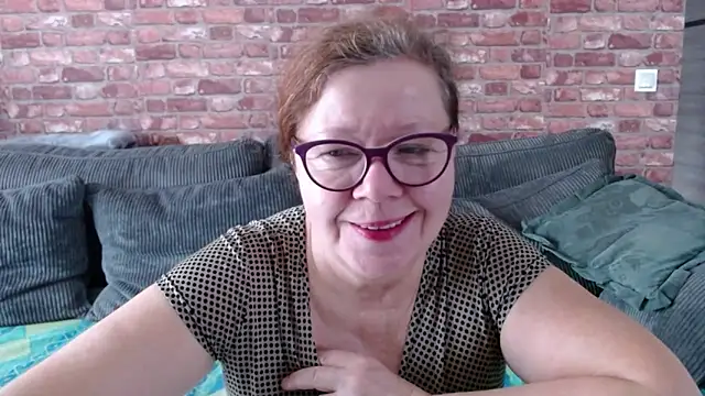 Adelewildx online show from 02-28-25, 07:26