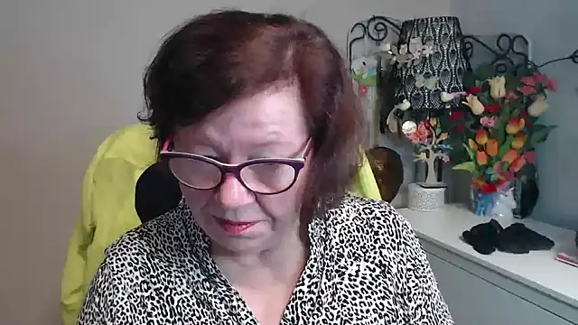 Adelewildx online show from 03-31-26, 03:41