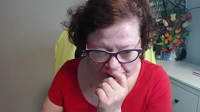 Adelewildx online show from 04-13-26, 03:01