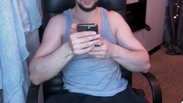 Snapshot of antawnata chatting on 10-18-25, 04:19 antawnata online show from 10-18-25, 04:19