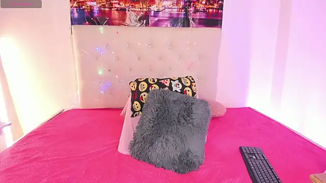 Snapshot of BrendaKennedy chatting on 03-11-25, 10:53 BrendaKennedy online show from 03-11-25, 10:53