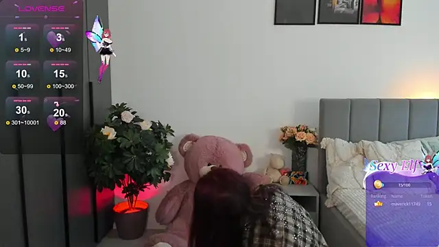 Snapshot of KerryCandy_Girl chatting on 03-06-25, 12:09 KerryCandy Girl online show from 03-06-25, 12:09