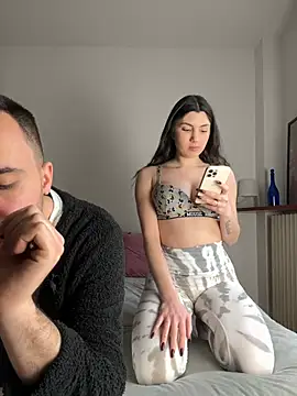 Snapshot of couplepenetration chatting on 02-13-25, 02:31 couplepenetration online show from 02-13-25, 02:31