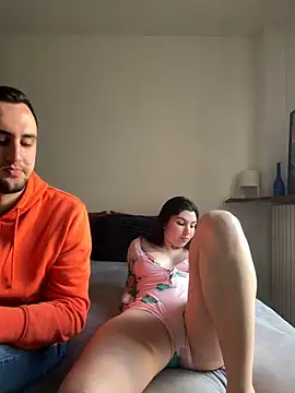 Snapshot of couplepenetration chatting on 03-07-25, 12:23 couplepenetration online show from 03-07-25, 12:23