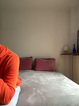 Snapshot of couplepenetration chatting on 03-09-25, 09:35 couplepenetration online show from 03-09-25, 09:35