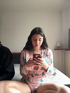 Snapshot of couplepenetration chatting on 03-10-25, 09:21 couplepenetration online show from 03-10-25, 09:21