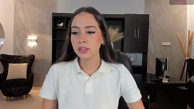 Snapshot of BrennaWalker chatting on 01-04-25, 07:13 BrennaWalker online show from 01-04-25, 07:13