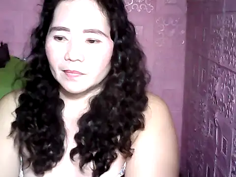 Snapshot of hotpusie_4u chatting on 11-10-25, 06:29 hotpusie 4u online show from 11-10-25, 06:29