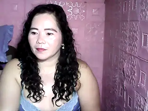 Snapshot of hotpusie_4u chatting on 11-19-25, 04:51 hotpusie 4u online show from 11-19-25, 04:51