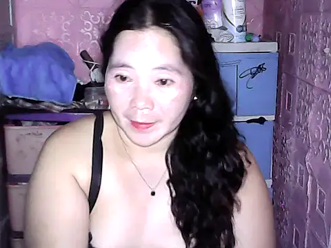 Snapshot of hotpusie_4u chatting on 03-03-26, 04:35 hotpusie 4u online show from 03-03-26, 04:35