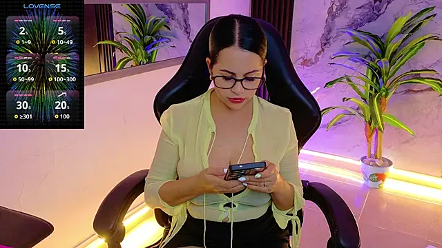 Snapshot of pamelajackson chatting on 11-13-25, 09:58 pamelajackson online show from 11-13-25, 09:58