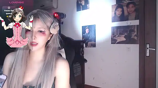 candy cola online show from 10-20-25, 06:25