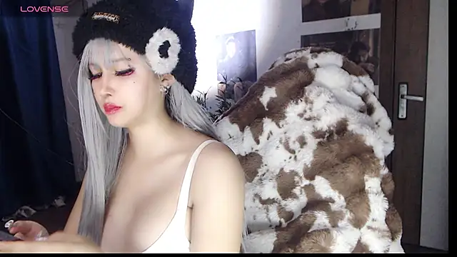 Snapshot of candy_cola chatting on 11-18-25, 02:54 candy cola online show from 11-18-25, 02:54