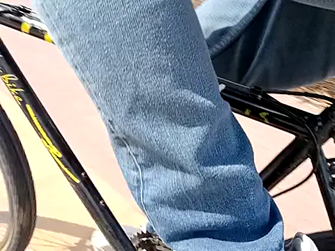 Snapshot of FireFox_Feel chatting on 03-17-25, 10:49 FireFox Feel online show from 03-17-25, 10:49