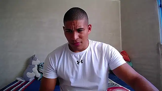 Snapshot of teddyfit19cm chatting on 12-19-24, 09:38 teddyfit19cm online show from 12-19-24, 09:38