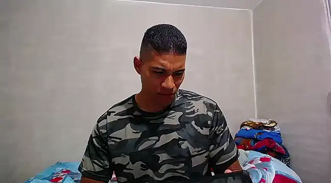 Snapshot of teddyfit19cm chatting on 02-14-25, 11:31 teddyfit19cm online show from 02-14-25, 11:31