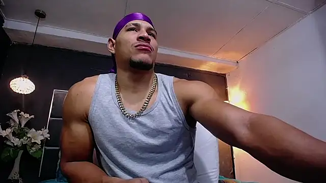 Snapshot of teddyfit19cm chatting on 09-12-25, 01:33 teddyfit19cm online show from 09-12-25, 01:33