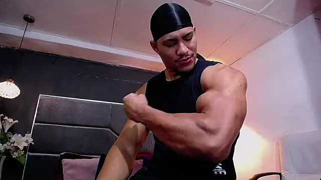 Snapshot of teddyfit19cm chatting on 09-19-25, 01:34 teddyfit19cm online show from 09-19-25, 01:34