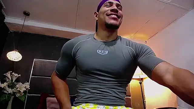 Snapshot of teddyfit19cm chatting on 10-02-25, 01:51 teddyfit19cm online show from 10-02-25, 01:51