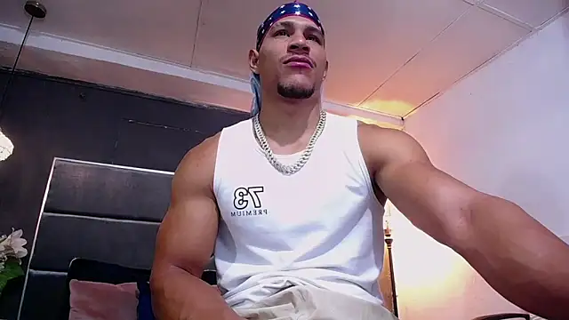 Snapshot of teddyfit19cm chatting on 10-21-25, 01:45 teddyfit19cm online show from 10-21-25, 01:45