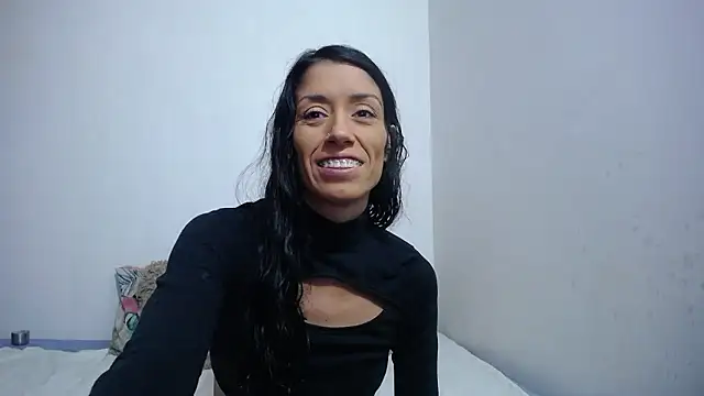 Snapshot of SexyKataShow chatting on 01-14-26, 05:40 SexyKataShow online show from 01-14-26, 05:40