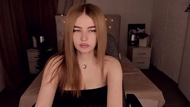 Snapshot of ViolettaLopez chatting on 01-09-25, 02:40 ViolettaLopez online show from 01-09-25, 02:40