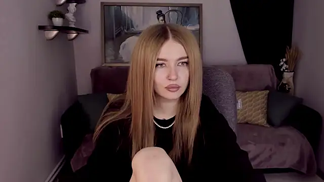 Snapshot of ViolettaLopez chatting on 01-31-25, 02:39 ViolettaLopez online show from 01-31-25, 02:39