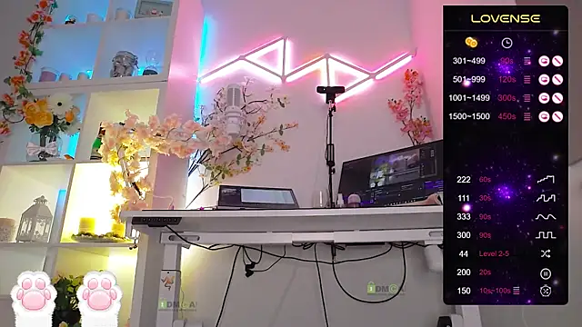 Elena-Marilyn online show from 02-21-25, 07:54