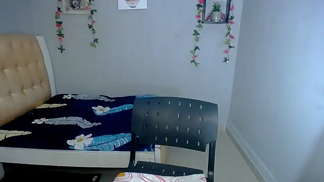 sexy latynx online show from 04-15-26, 06:15