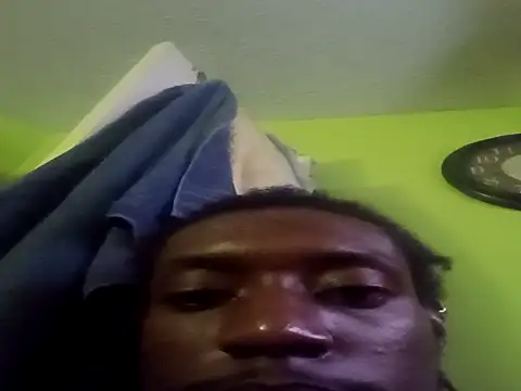 Snapshot of PrinceNoAlbert chatting on 10-07-25, 10:12 PrinceNoAlbert online show from 10-07-25, 10:12