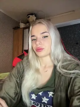 Snapshot of SIMBA_BOS chatting on 01-15-26, 03:44 SIMBA BOS online show from 01-15-26, 03:44