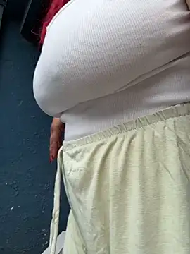 sofy alone online show from 03-29-26, 03:01