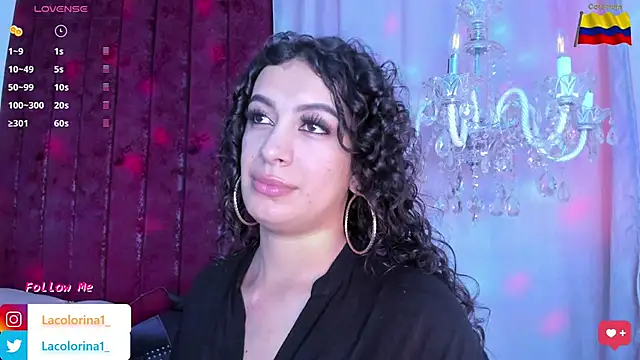 Snapshot of LaColorina_ chatting on 02-15-25, 02:11 LaColorina online show from 02-15-25, 02:11