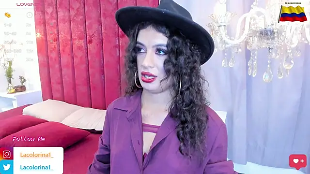 Snapshot of LaColorina_ chatting on 02-19-25, 04:44 LaColorina online show from 02-19-25, 04:44