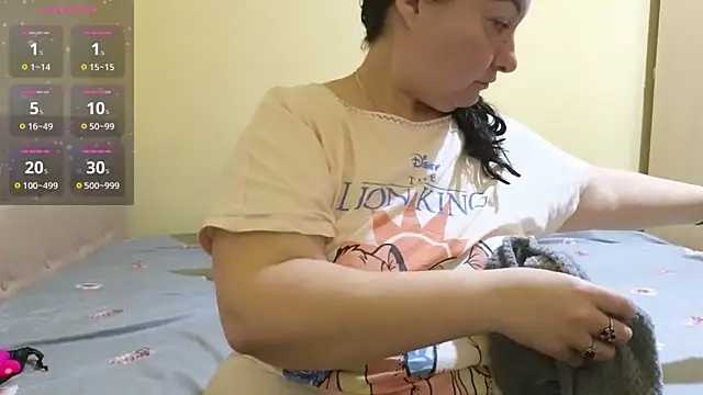 Snapshot of BBW_MILF_4U chatting on 03-02-25, 10:24 BBW MILF 4U online show from 03-02-25, 10:24