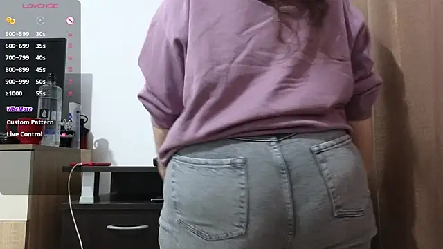 BBW MILF 4U online show from 04-27-26, 09:18