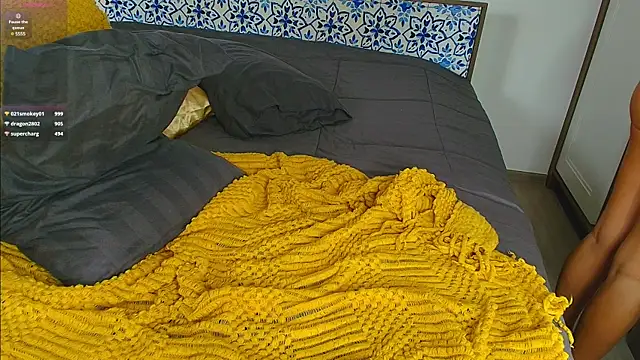 Alice N Wooderland online show from 12-14-24, 06:35