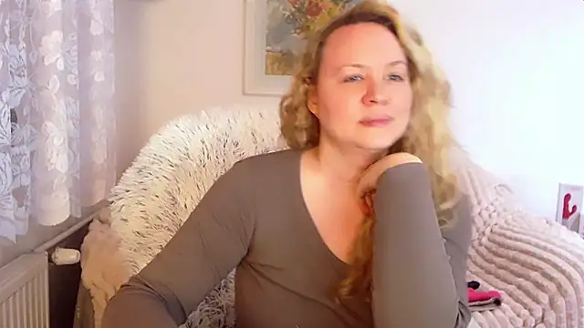 Sarah4you online show from 01-27-25, 09:44