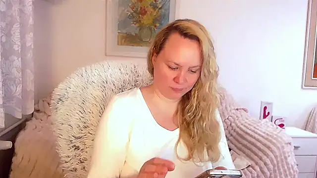 Sarah4you online show from 02-10-25, 09:36