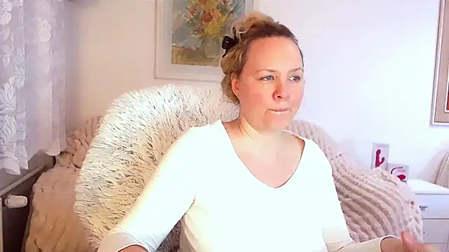 Sarah4you online show from 02-13-25, 09:27