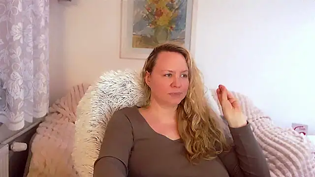 Sarah4you online show from 02-16-25, 12:52