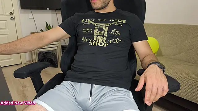 Snapshot of Emre_Ty chatting on 09-18-25, 05:26 Emre Ty online show from 09-18-25, 05:26