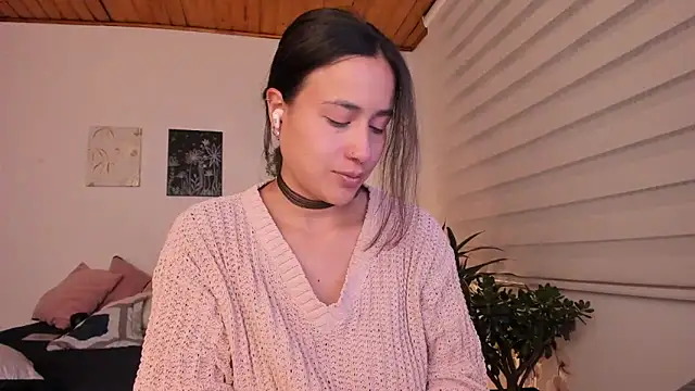 Snapshot of kinky_rider chatting on 11-25-25, 12:10 kinky rider online show from 11-25-25, 12:10