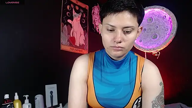 girl intense444 online show from 04-22-26, 01:23