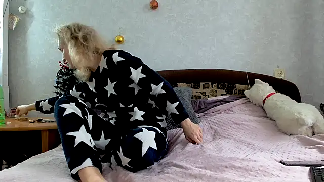 ModelEva online show from 12-14-24, 08:23