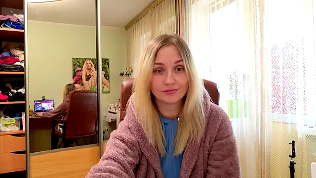 ModelEva online show from 04-30-26, 01:39