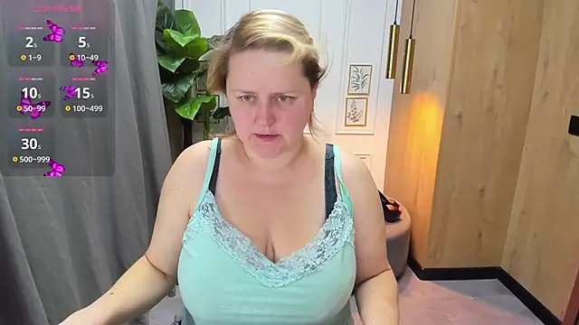 ScarlettSoft online show from 10-28-25, 05:11