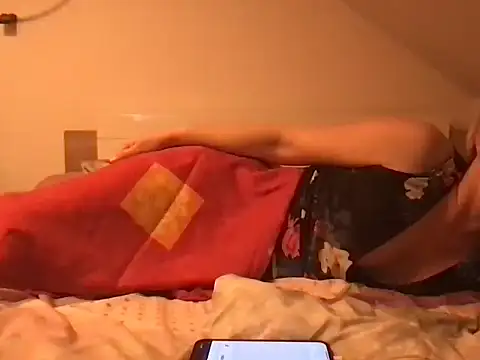 Snapshot of Moistdevil chatting on 01-07-25, 05:09 Moistdevil online show from 01-07-25, 05:09